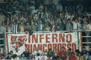 I tifosi dell'Inferno Biancorosso